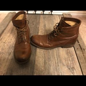 Frye Men’s Bowery Lace Up Boots. Men’s 11.